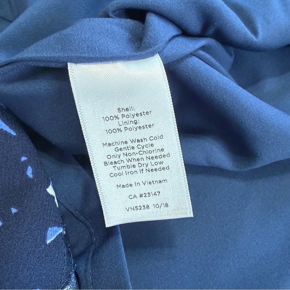 Talbots Floral Print Crepe Shift Dress With Scalloped Neckline Blue Size 2 - Picture 10 of 10